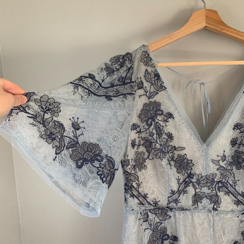 BCBGMaxAzria Blue and White Floral Mini Dress - Picture 2 of 15